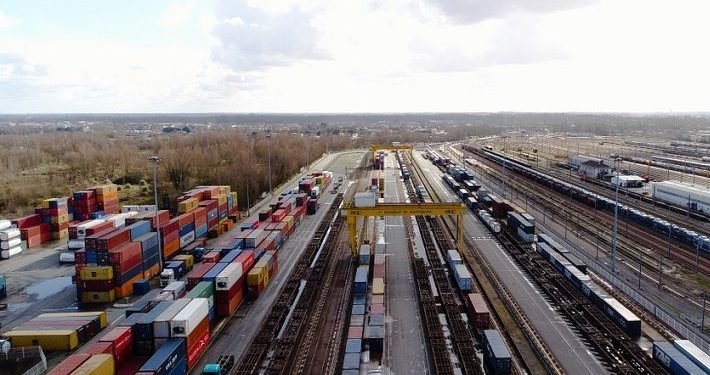 European Road Freight Faces Capacity Crunch Amid Driver Shortages and Surging Demand