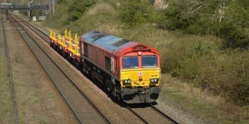 Network Rail Builds Steel Stockpile to Shield Infrastructure From British Steel Crisis