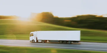 Decarbonizing Logistics: How 2025 Is Becoming the Turning Point for Global Green Supply Chains