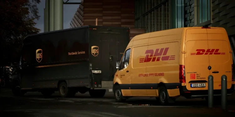 From Parcel to Patient: Why Logistics Giants Are Betting Billions on the Healthcare Supply Chain