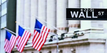 Tariff Turbulence: Global Logistics Stocks Tumble as U.S. Trade Shift Sparks Freight Uncertainty