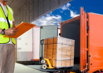 2025: The Year Logistics Finally Closes the Loop