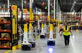 Smarter Logistics: Amazon’s AI and Robotics Shift Into High Gear