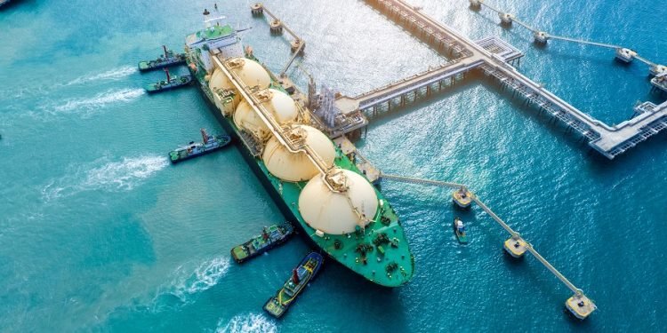 TotalEnergies and CMA CGM Launch LNG Bunkering Joint Venture in Rotterdam