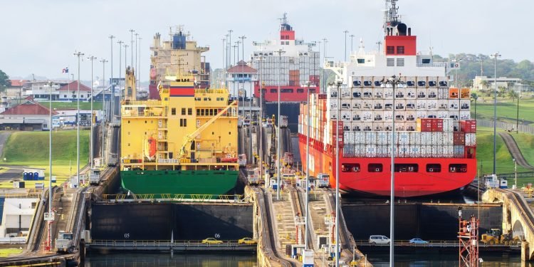 Shipping Alliances Adjust Schedules as Panama Canal Draft Limits Tighten Again