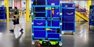 Amazon Deploys AI-Powered Forecasting Hubs to Streamline Global Fulfillment