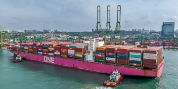 Singapore Port Backs Up as Ship Arrivals Spike Unexpectedly