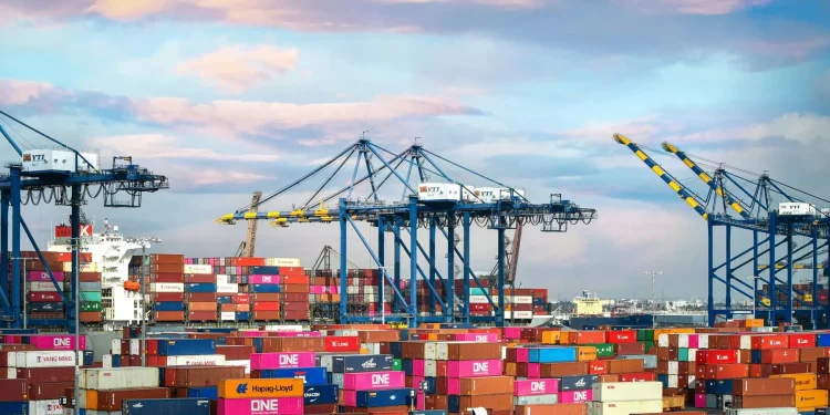 Severe Weather Forces Container Diversions at Key European Ports