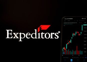 Expeditors Sees Share Uptick as Analysts Caution Against Surface Optimism
