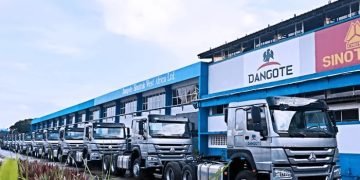 Nigeria’s First CNG Convoy Rolls Out from Dangote Refinery