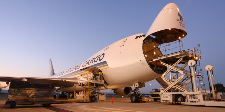 Airlines Rethink Cargo Plans as Asian Exports Lose Momentum