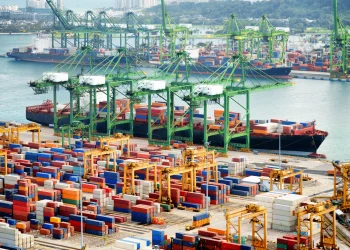 U.S. Ports Seek Independence as Lawmakers Push for American-Made Cranes