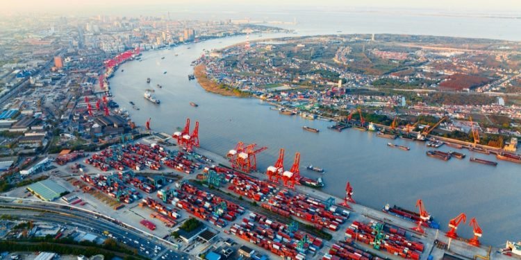 Golden Week Disruptions Hit Asia–Europe Before the Holiday Even Starts