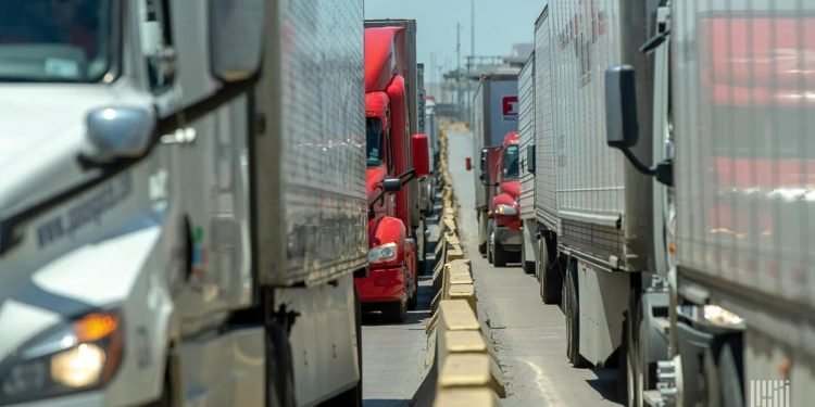 MEXICO – Truckers’ roadblocks disrupt North American flows