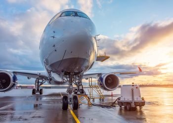 Charter freight: aeronautics keeps pace, automotive and e-commerce ease off