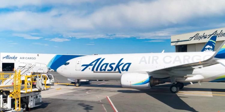 Alaska Air Group: cargo revenue declines over the quarter