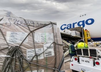 Cargo companies are adjusting their capacities in response to the gradual slowdown of air rates.
