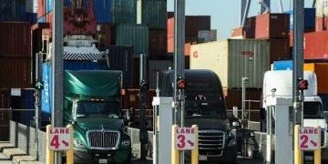 Macro World Cargo — US trade deficit rises and increased pressure on logistics flows