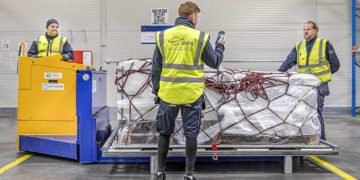 WFS adapts its strategy in response to cargo disruptions and focuses on multimodal transport.