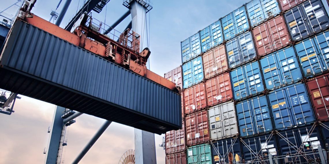 Transpacific: The redistribution of capacities disrupts the balance of the containerized market