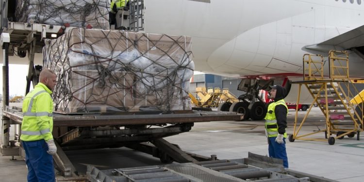 cargo-partner strengthens its capacity control with three weekly charters Hong Kong–Europe