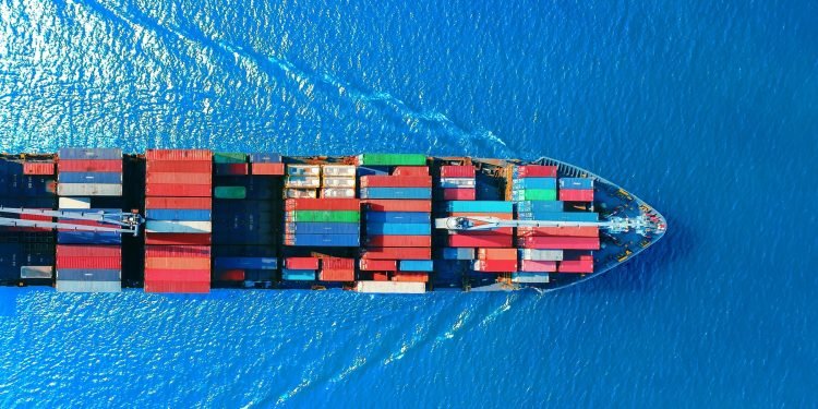 Pacific spot rates drop just before contract season