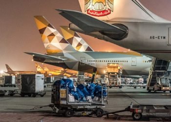 Gulf carriers would capture half of all new cargo capacity in 2026