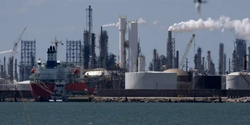 US Suspends Jones Act for 60 Days as Fuel Prices Climb