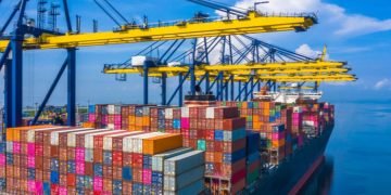 Investors see disruption as opportunity for container shipping profits