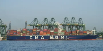 Shipowners warn of possible fuel shortages if Iran war drags on