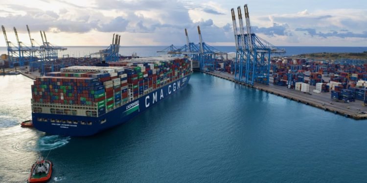 CMA CGM suspends Middle East bookings as Iran attacks tankers and refineries