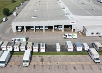 FedEx to close 10 parcel facilities as network consolidation accelerates