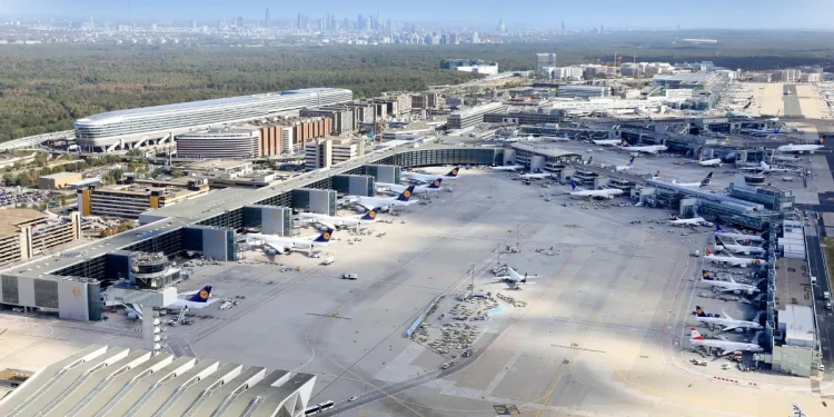 Frankfurt and Singapore Changi airports join Cargo iQ