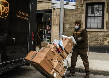 UPS HALTS DRIVER BUYOUT PROGRAM IN 13-STATE CENTRAL REGION
