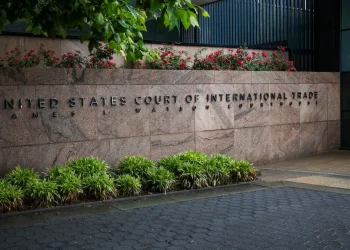 US court broadens tariff refund eligibility in major trade ruling