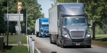 US Truckload Capacity Edges Higher as Major Carriers Rebalance Fleets