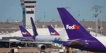 FedEx reports strong Q3 and expects minimal impact from Middle East conflict