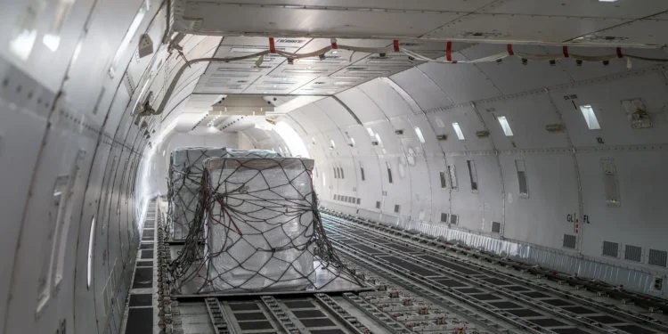 Gulf carriers stabilise operations as airspace recovery reaches plateau