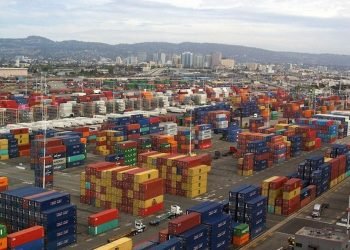 PORT OF OAKLAND IMPORTS DROP AS EXPORTS HOLD UP BETTER