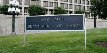 DOL moves to loosen independent contractor regulations
