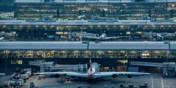 Heathrow cargo volumes rise 4% despite fewer freighter flights