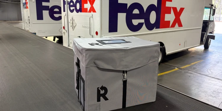 FedEx expands reusable shipper rollout with Returnity for B2B customers