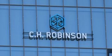 CH Robinson warns effective air cargo capacity is tighter than schedules suggest