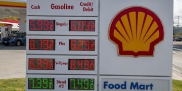 Fuel surcharges push US parcel shipping costs toward another record quarter