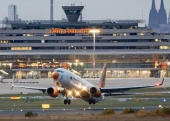 EU airports warned of jet fuel shortages if Strait of Hormuz remains restricted