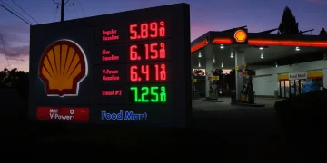 Diesel price surge eases nationwide, but California climbs toward $7.22 a gallon