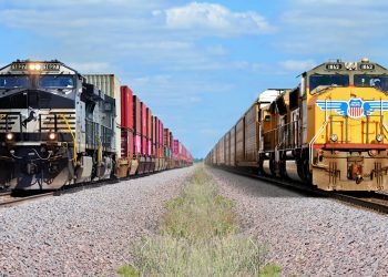 Shipper groups push for public release of key UP-NS merger agreement section