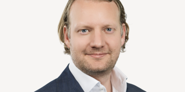 SkyCell launches 6500X for larger multimodal pharma shipments