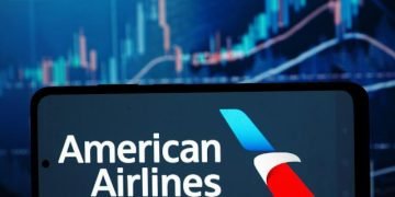 American Airlines Rejects United’s Merger Approach