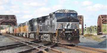 Norfolk Southern Earnings Slip After Winter Weather Disrupts Volumes
